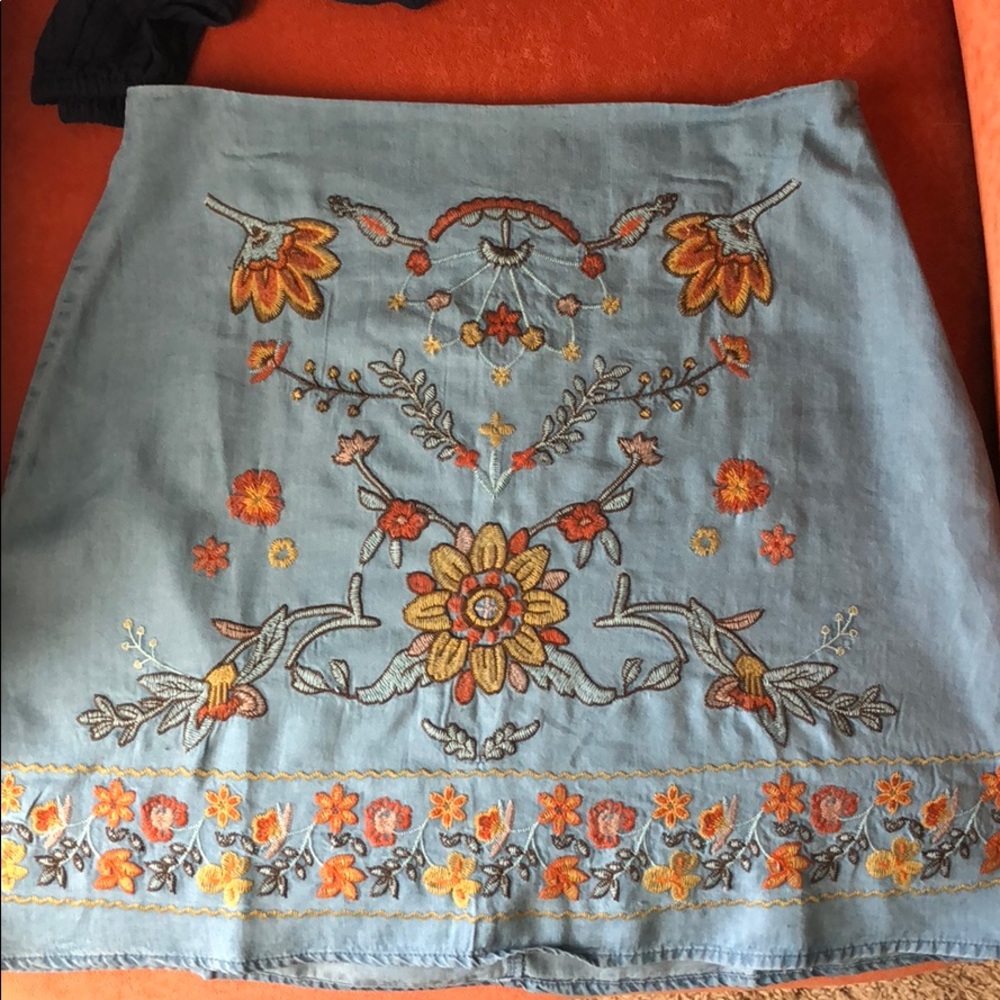 Skirt!
